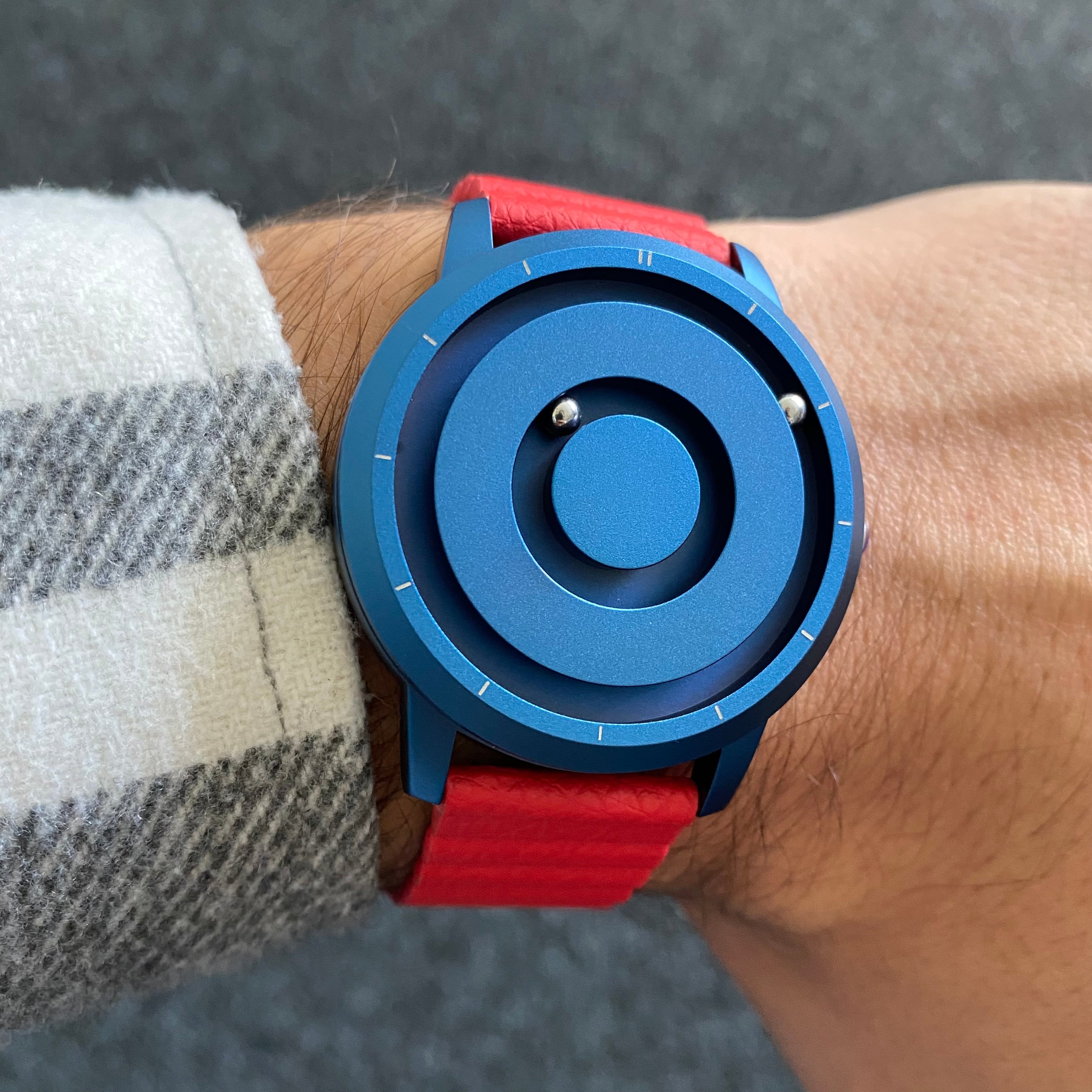 Jupiter Blue synthetic leather magnetic red