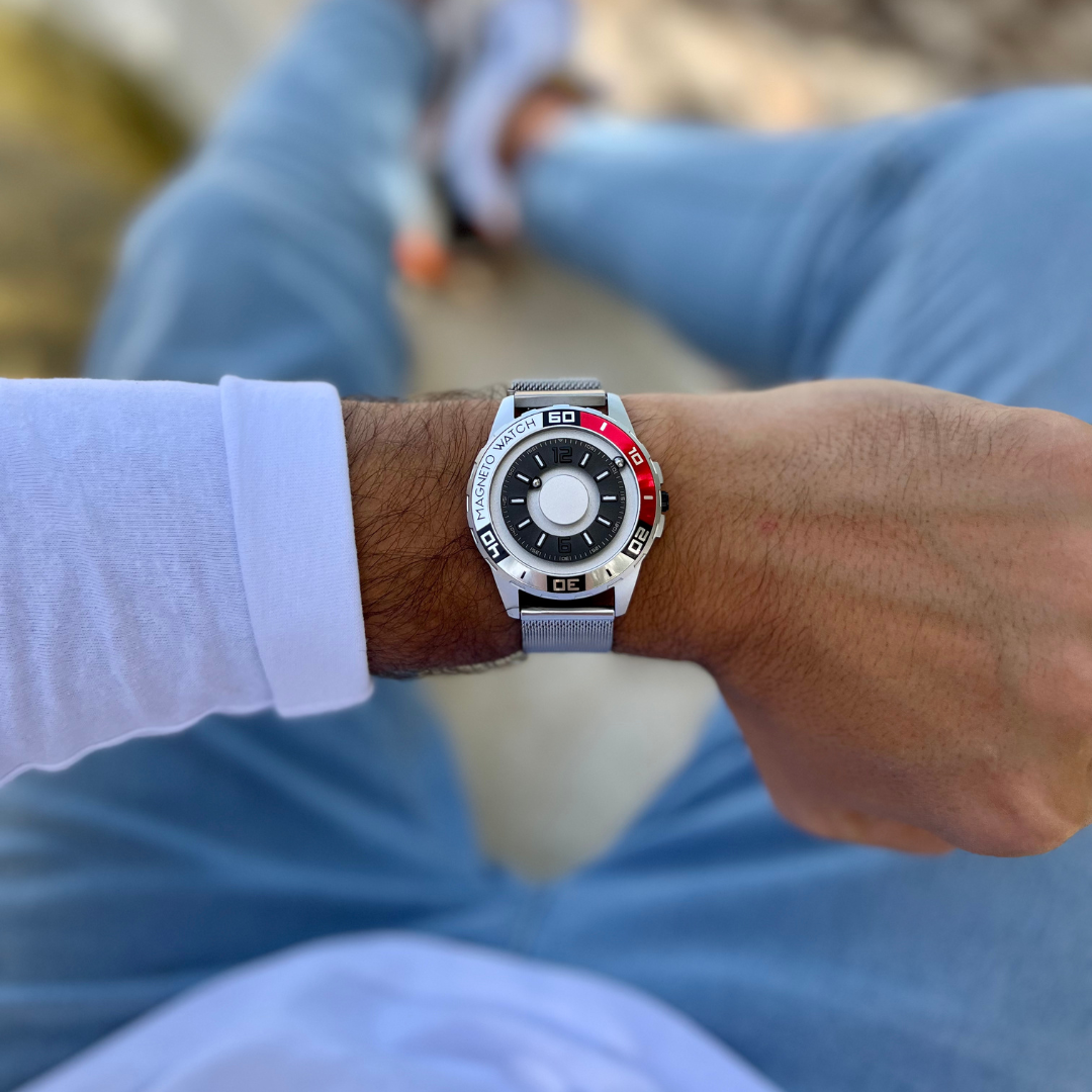 Uranus Red mesh magnetic silver